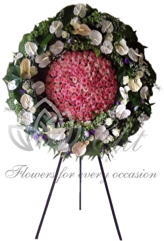 Հոլանդական Վարդերեվ և Անտորիումներով Ծաղկեպսակ Հոլանդական Վարդերեվ և Անտորիումներով Ծաղկեպսակ