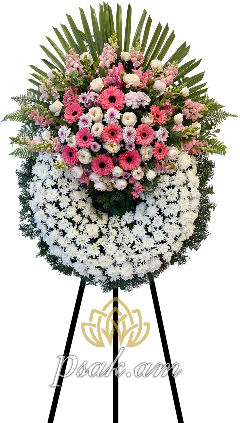 A wreath with Snapdragons